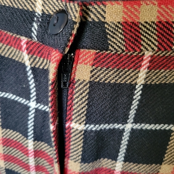 Vntg Requirements Wool Blend Tartan Plaid Fringe Pencil Skirt 4P in Red Black - Picture 4 of 9